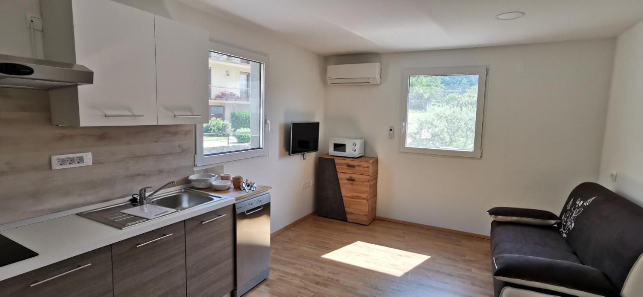 Apartmaji Tmaynka โทลมิน ภายนอก รูปภาพ